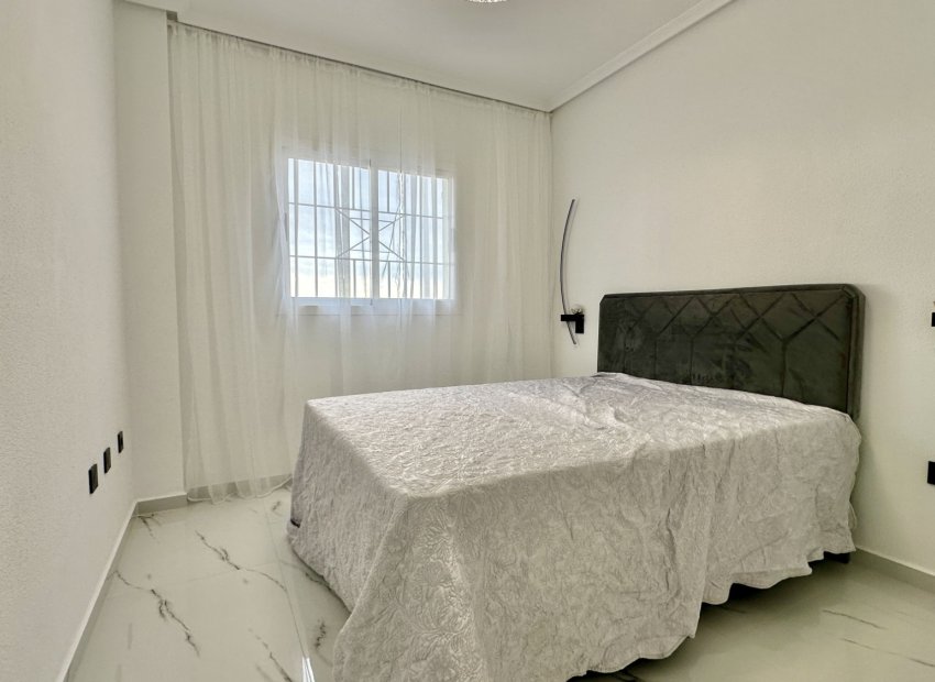 Resale - Apartment / flat - Orihuela Costa - Playa Flamenca