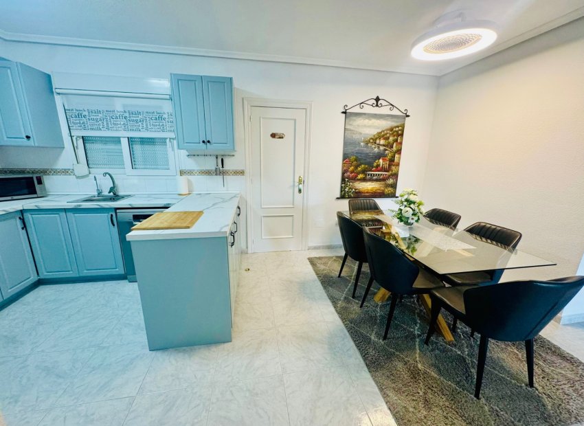 Resale - Apartment / flat - Orihuela Costa - Playa Flamenca