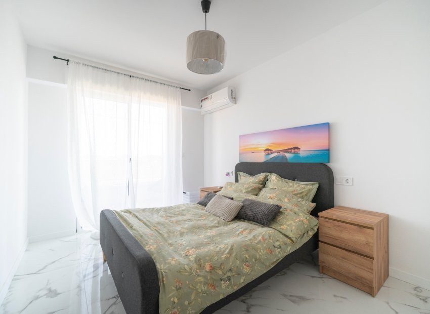 Resale - Apartment / flat - Orihuela Costa - Punta Prima
