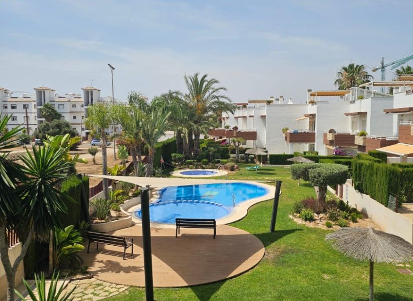 Resale - Apartment / flat - Orihuela Costa - Punta Prima