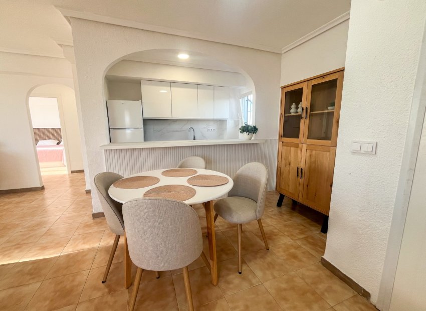 Resale - Apartment / flat - Orihuela Costa - Punta Prima