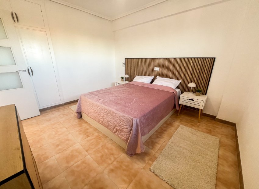 Resale - Apartment / flat - Orihuela Costa - Punta Prima