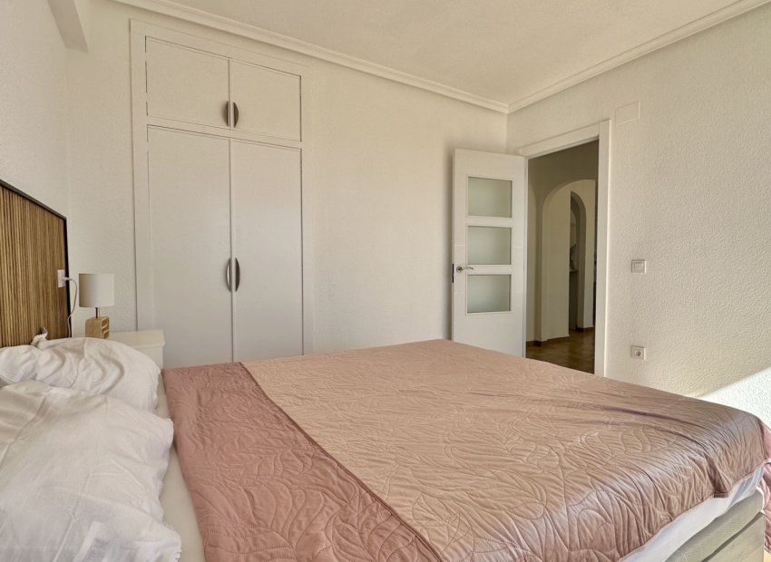 Resale - Apartment / flat - Orihuela Costa - Punta Prima