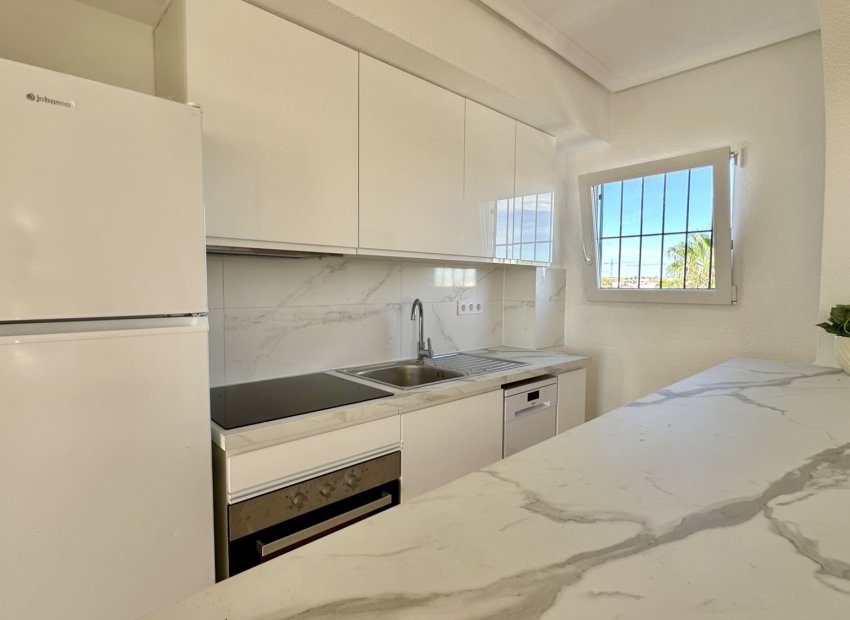 Resale - Apartment / flat - Orihuela Costa - Punta Prima