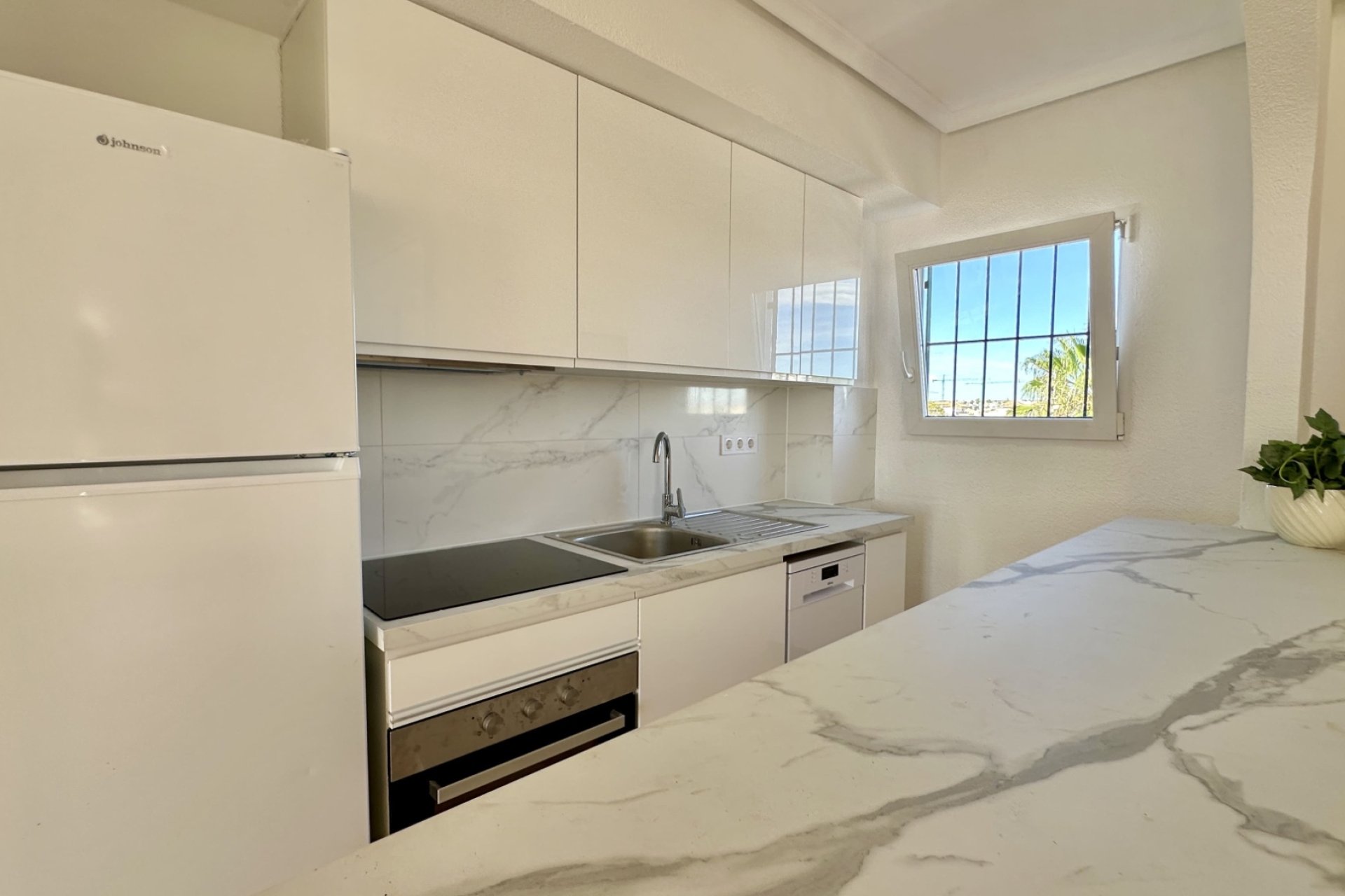 Resale - Apartment / flat - Orihuela Costa - Punta Prima