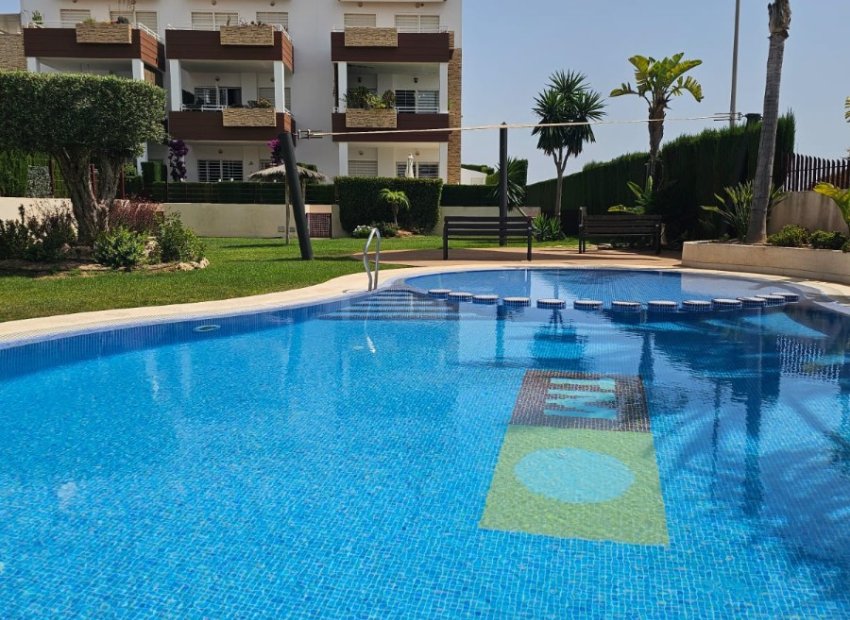 Resale - Apartment / flat - Orihuela Costa - Punta Prima