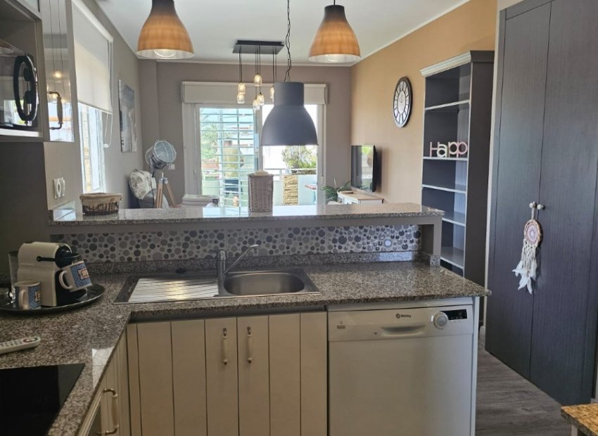 Resale - Apartment / flat - Orihuela Costa - Punta Prima