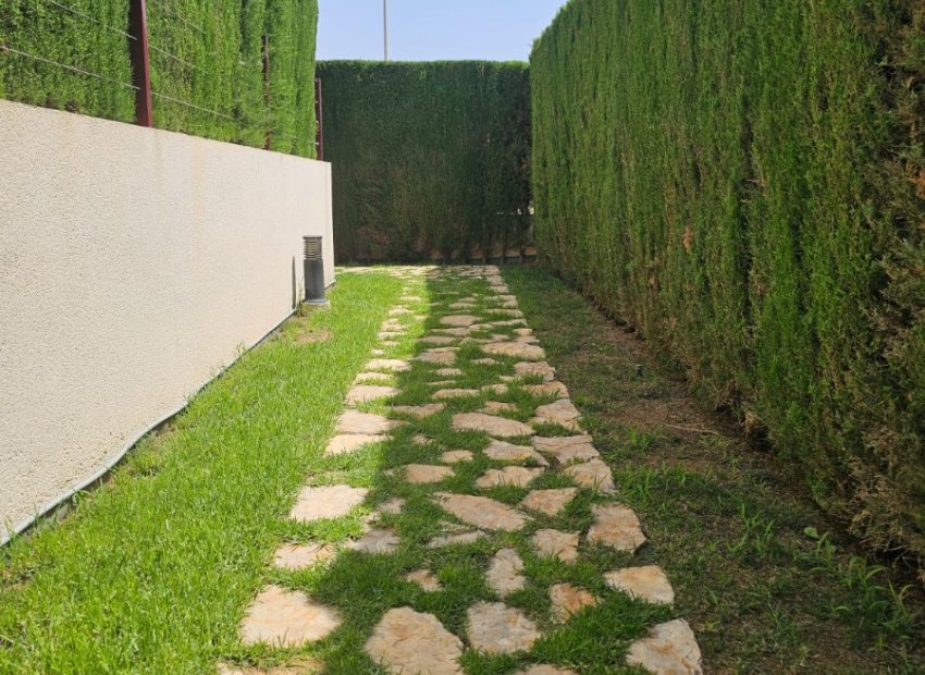 Resale - Apartment / flat - Orihuela Costa - Punta Prima