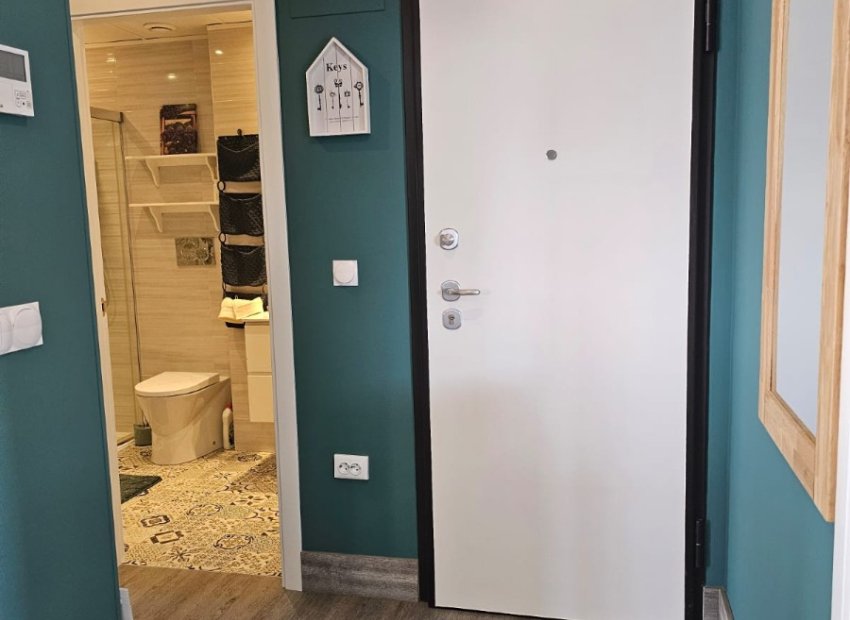 Resale - Apartment / flat - Orihuela Costa - Punta Prima