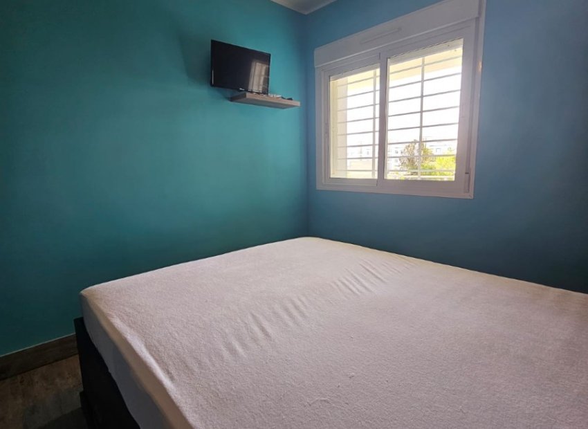 Resale - Apartment / flat - Orihuela Costa - Punta Prima