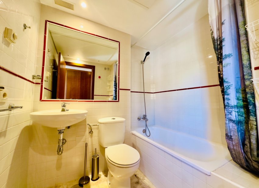 Resale - Apartment / flat - Orihuela Costa - Punta Prima