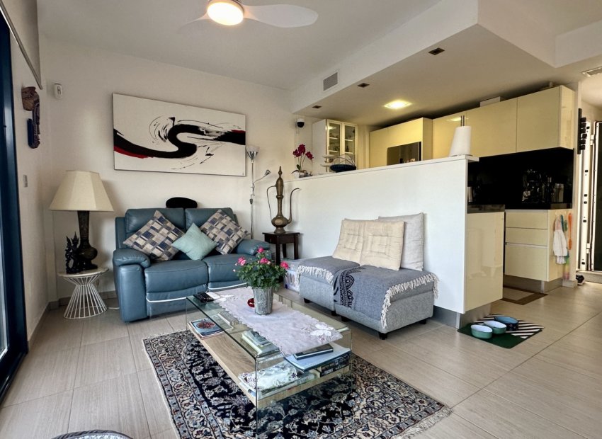 Resale - Apartment / flat - Orihuela Costa - Punta Prima