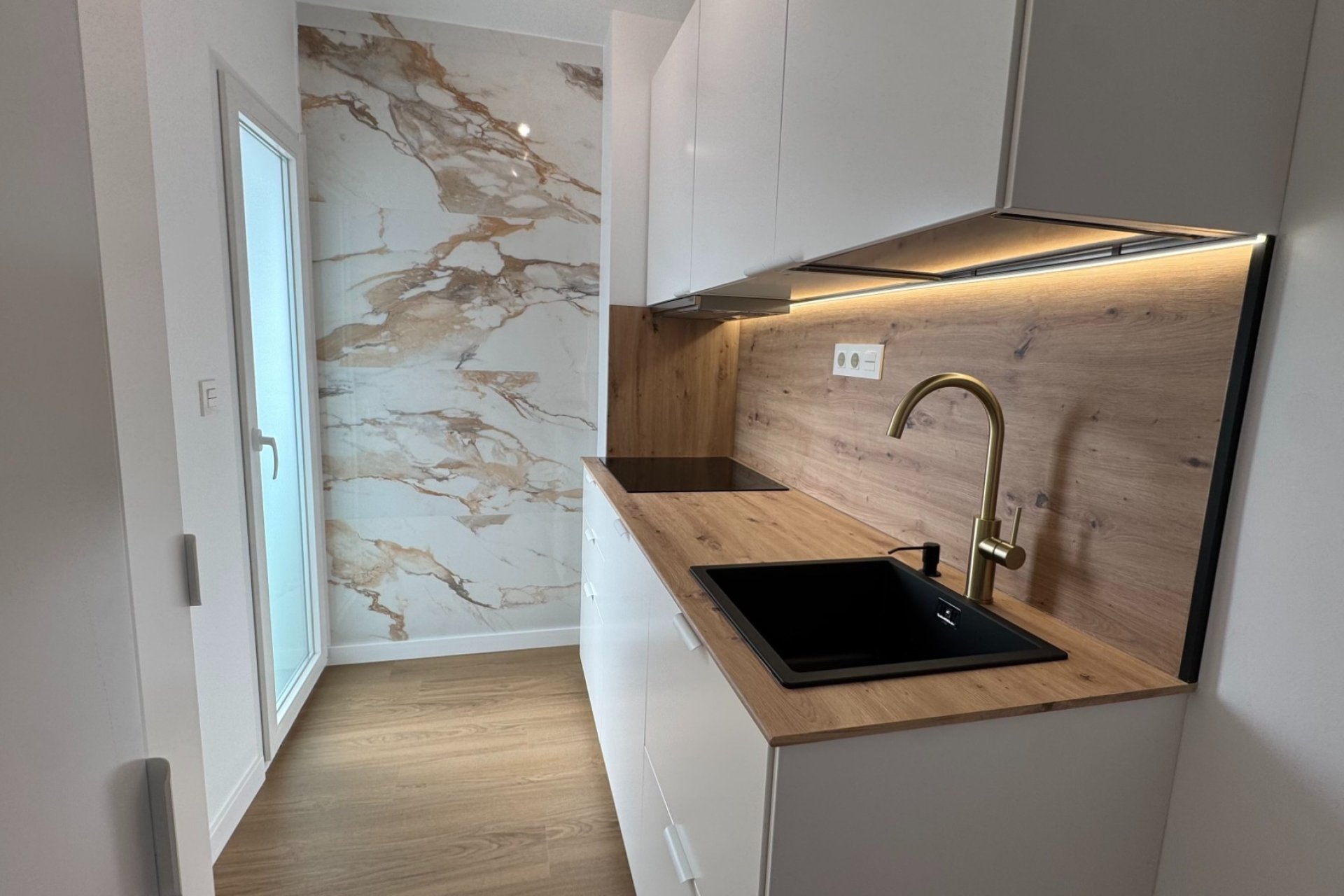 Resale - Apartment / flat - Orihuela Costa - Punta Prima