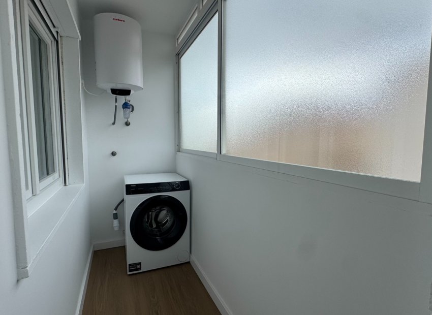 Resale - Apartment / flat - Orihuela Costa - Punta Prima