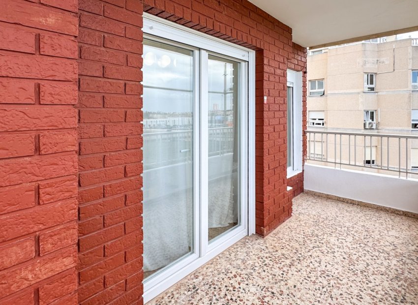 Resale - Apartment / flat - Orihuela Costa - Punta Prima
