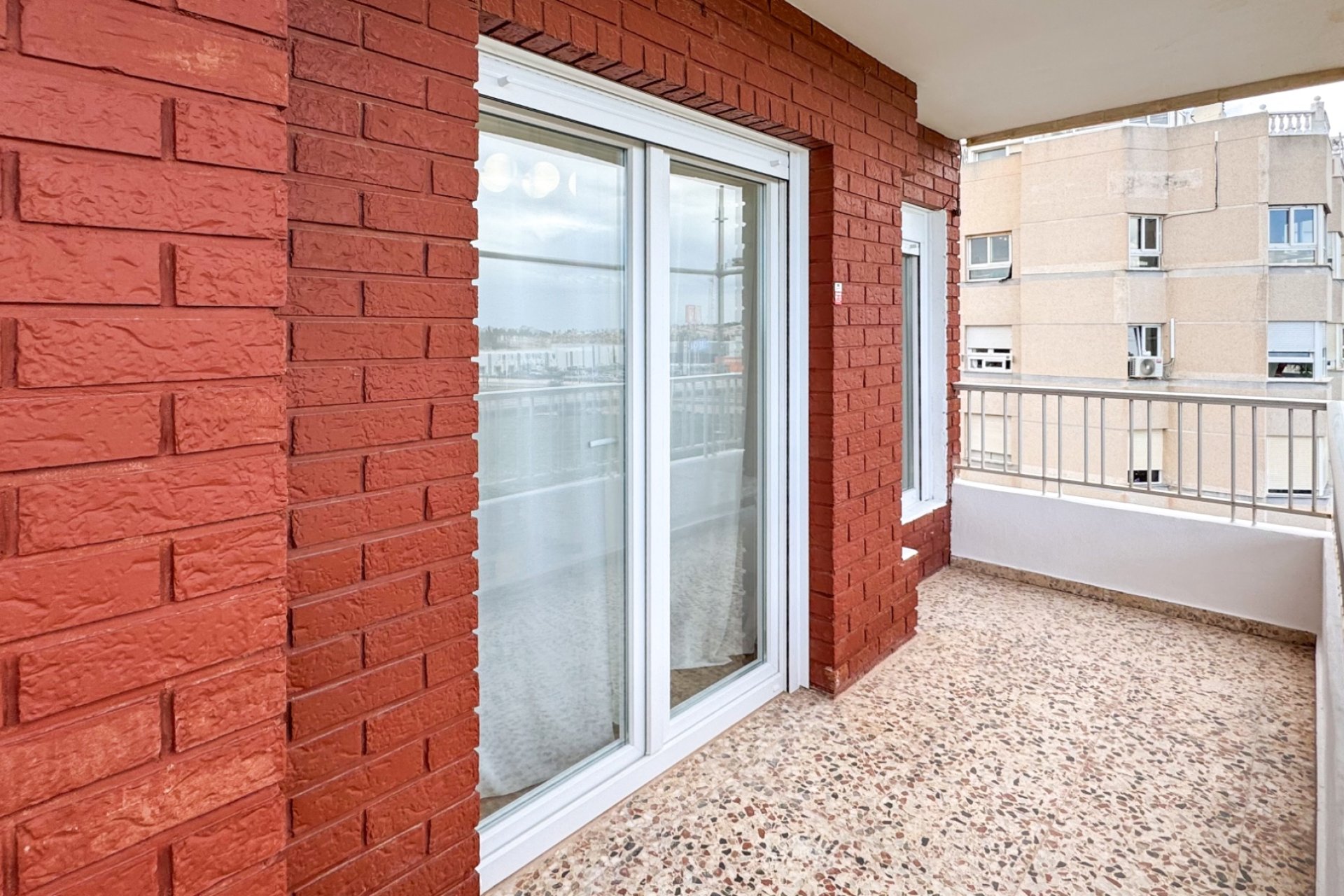 Resale - Apartment / flat - Orihuela Costa - Punta Prima