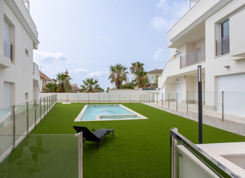 Resale - Apartment / flat - Orihuela Costa - Villamartín