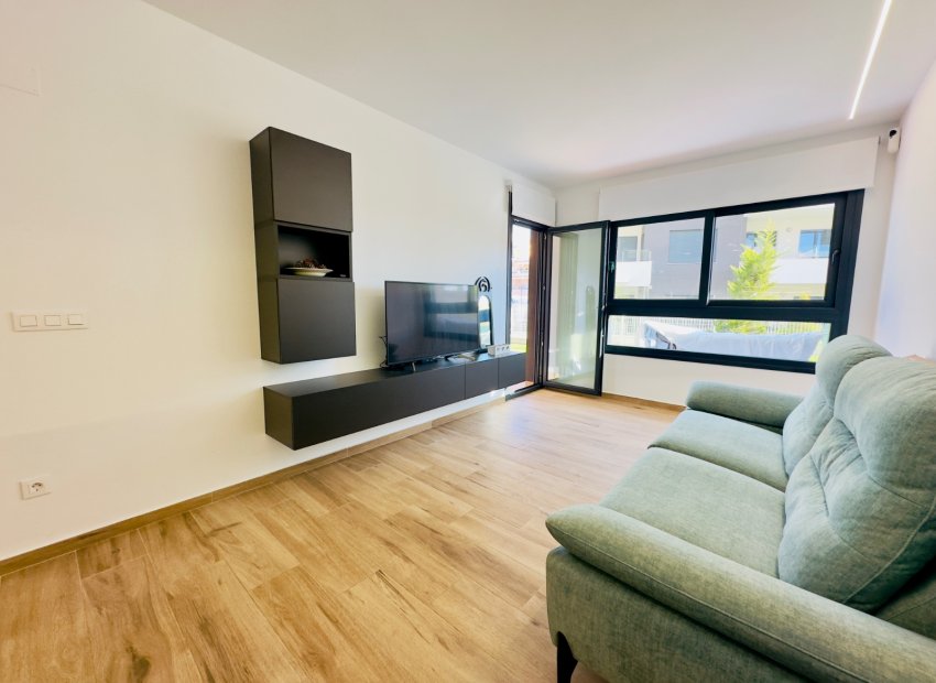 Resale - Apartment / flat - Orihuela Costa - Villamartín