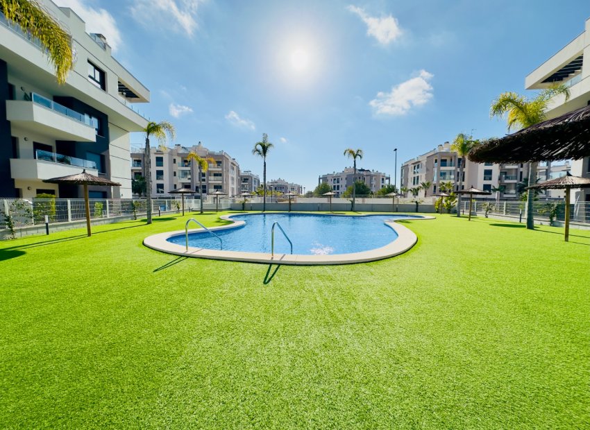 Resale - Apartment / flat - Orihuela Costa - Villamartín