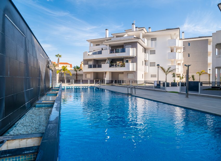 Resale - Apartment / flat - Orihuela Costa - Villamartín