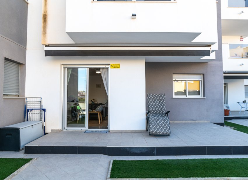 Resale - Apartment / flat - Orihuela Costa - Villamartín