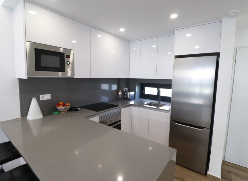 Resale - Apartment / flat - Orihuela Costa - Villamartín