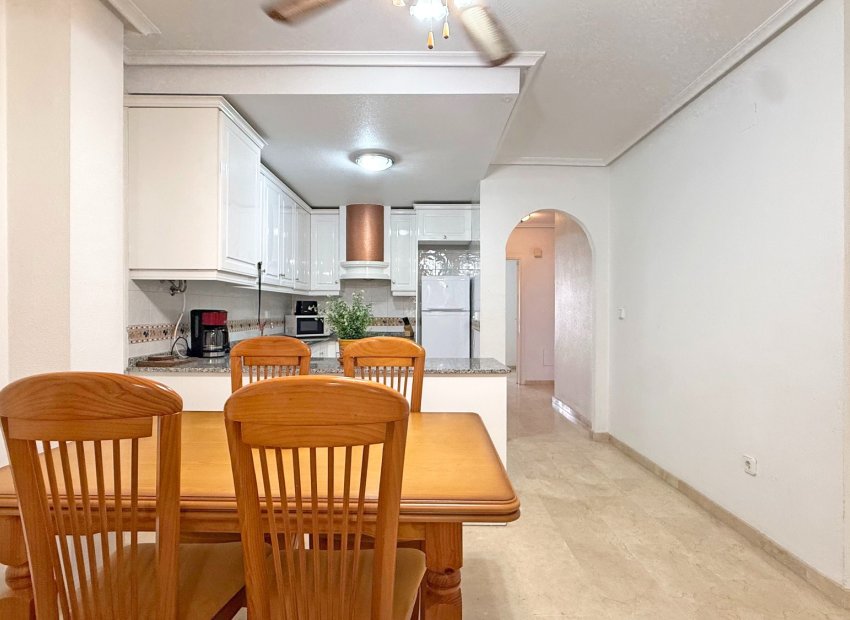 Resale - Apartment / flat - Orihuela Costa - Villamartín