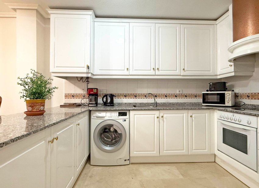 Resale - Apartment / flat - Orihuela Costa - Villamartín