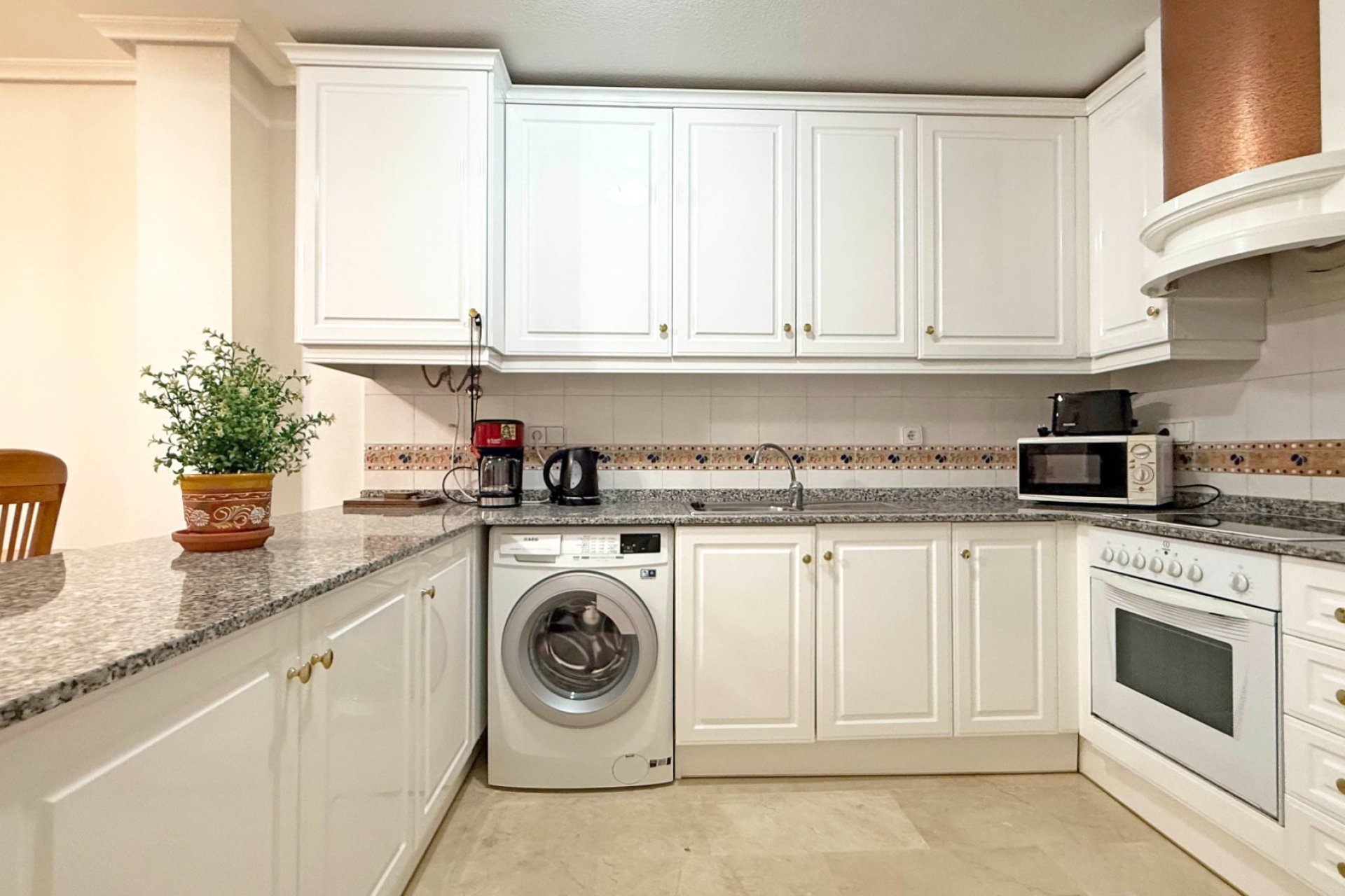 Resale - Apartment / flat - Orihuela Costa - Villamartín