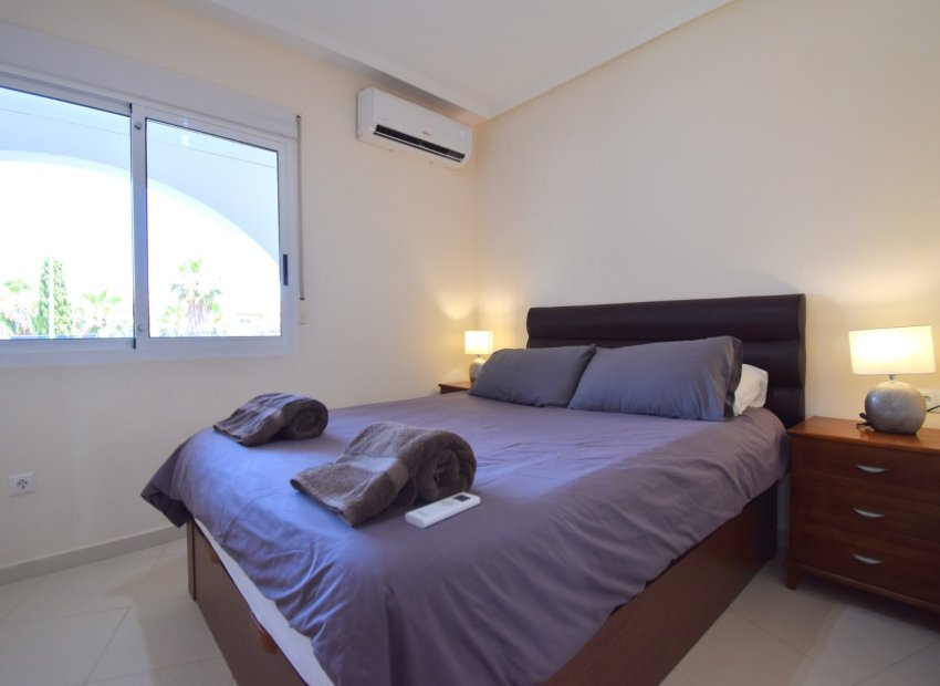 Resale - Apartment / flat - Orihuela Costa - Villamartín