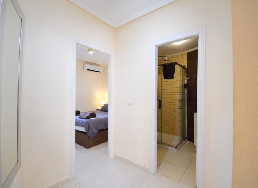 Resale - Apartment / flat - Orihuela Costa - Villamartín