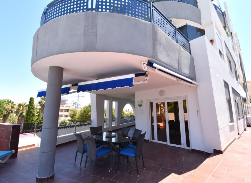 Resale - Apartment / flat - Orihuela Costa - Villamartín