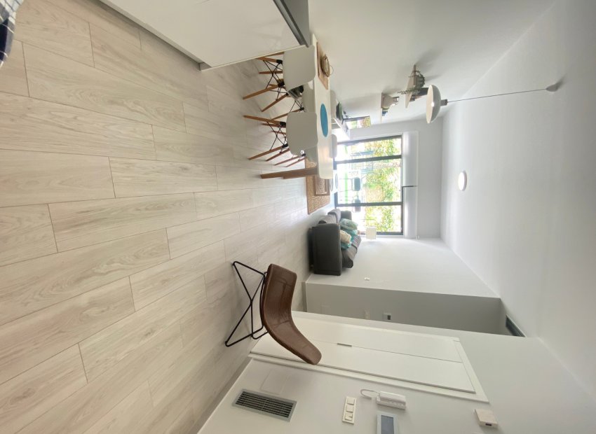 Resale - Apartment / flat - Orihuela Costa - Villamartín