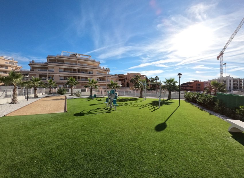 Resale - Apartment / flat - Orihuela Costa - Villamartín