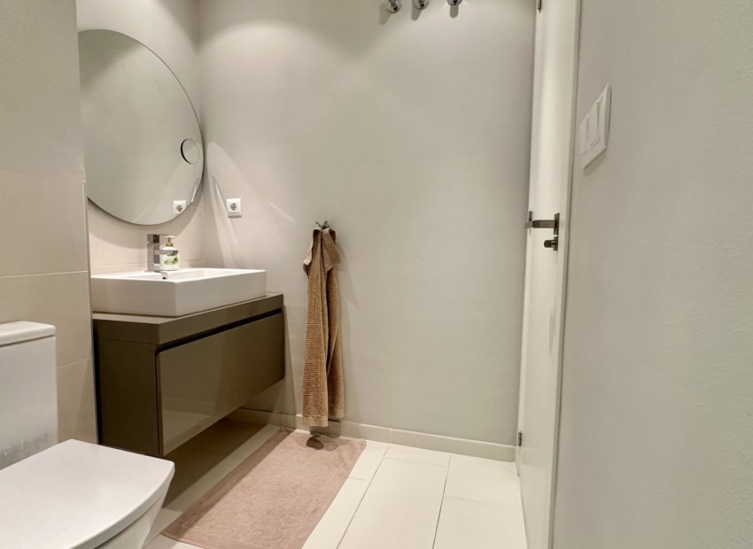 Resale - Apartment / flat - Orihuela Costa - Villamartín