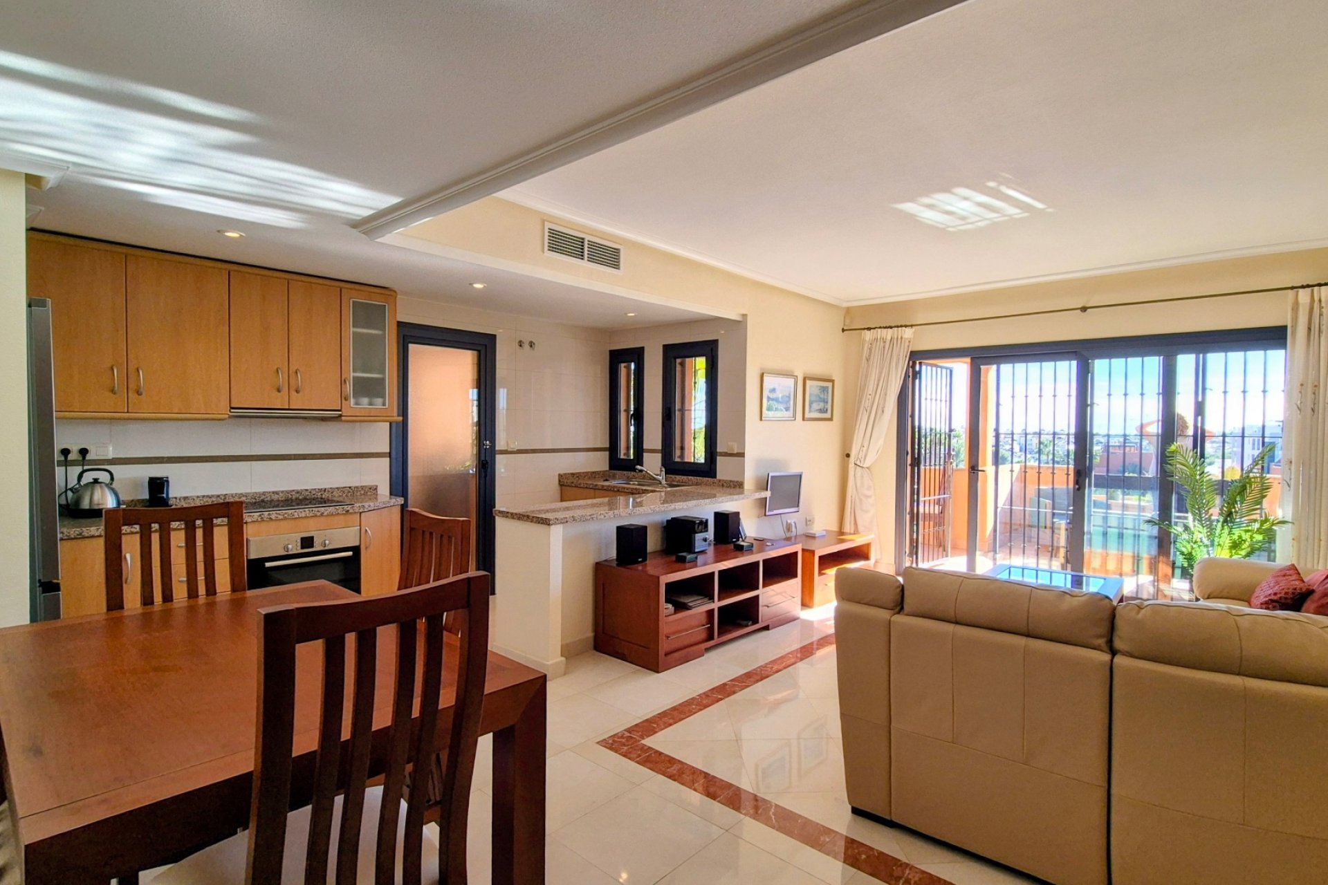 Resale - Apartment / flat - Orihuela Costa - Villamartín
