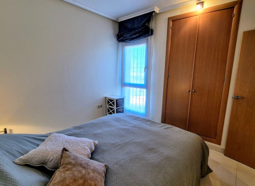 Resale - Apartment / flat - Orihuela Costa - Villamartín