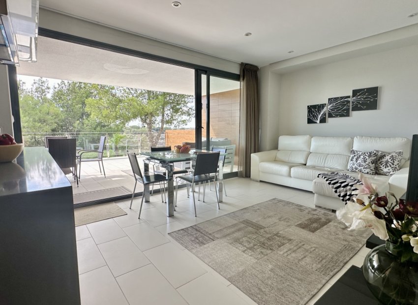 Resale - Apartment / flat - Orihuela Costa - Villamartín