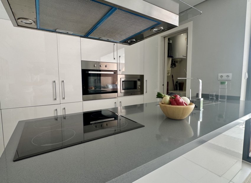 Resale - Apartment / flat - Orihuela Costa - Villamartín