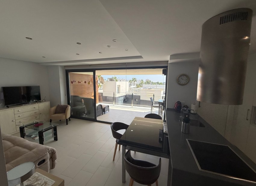 Resale - Apartment / flat - Orihuela Costa - Villamartín