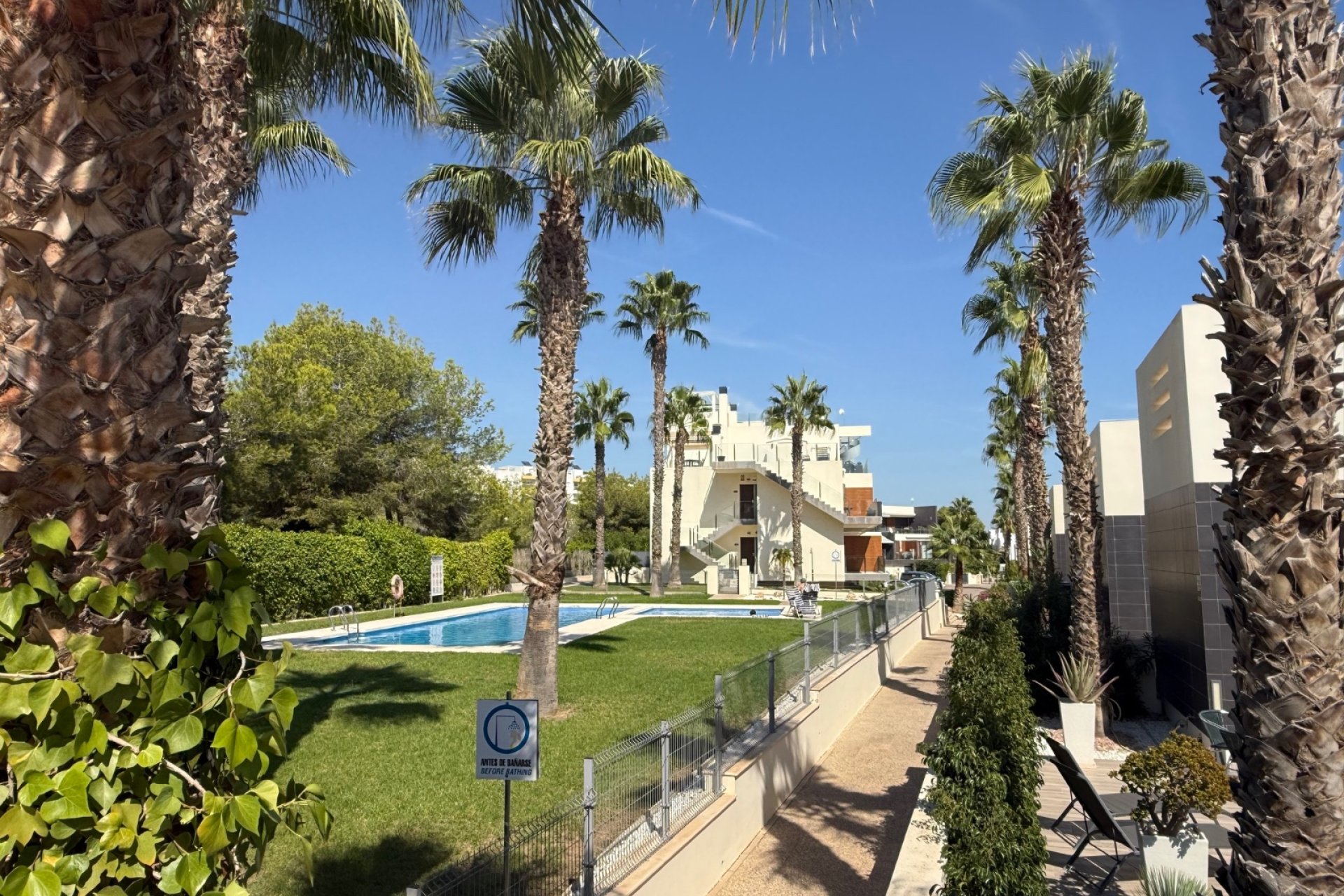 Resale - Apartment / flat - Orihuela Costa - Villamartín