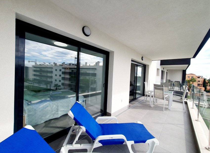 Resale - Apartment / flat - Orihuela Costa - Villamartín