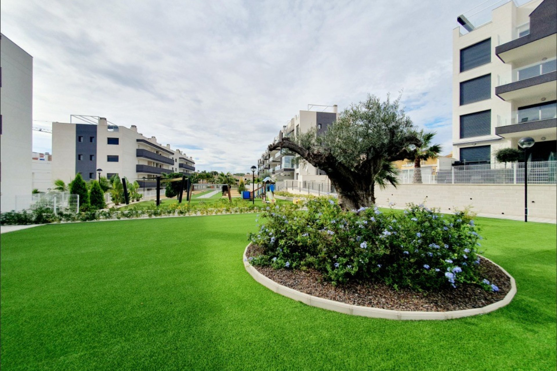 Resale - Apartment / flat - Orihuela Costa - Villamartín