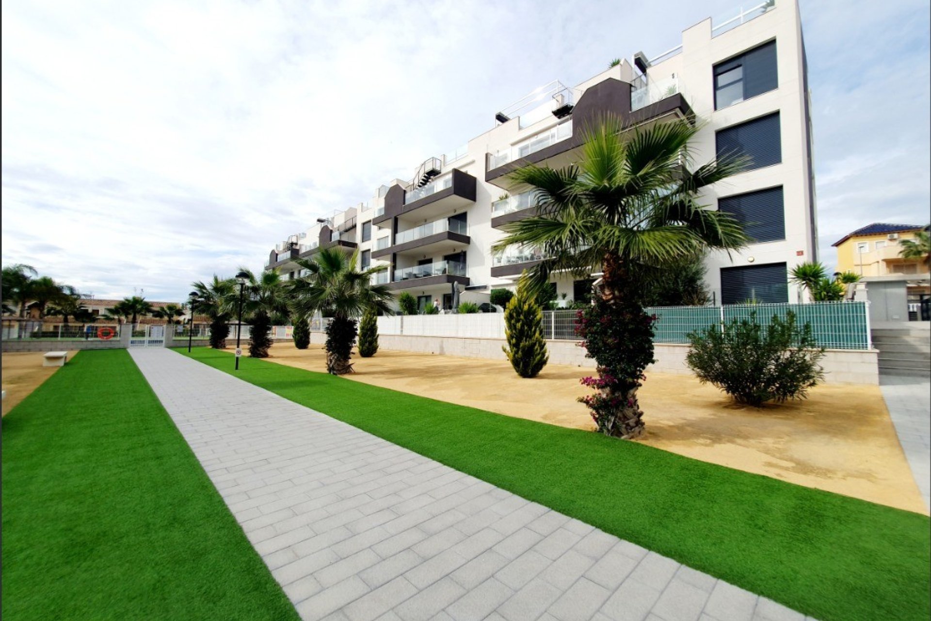 Resale - Apartment / flat - Orihuela Costa - Villamartín