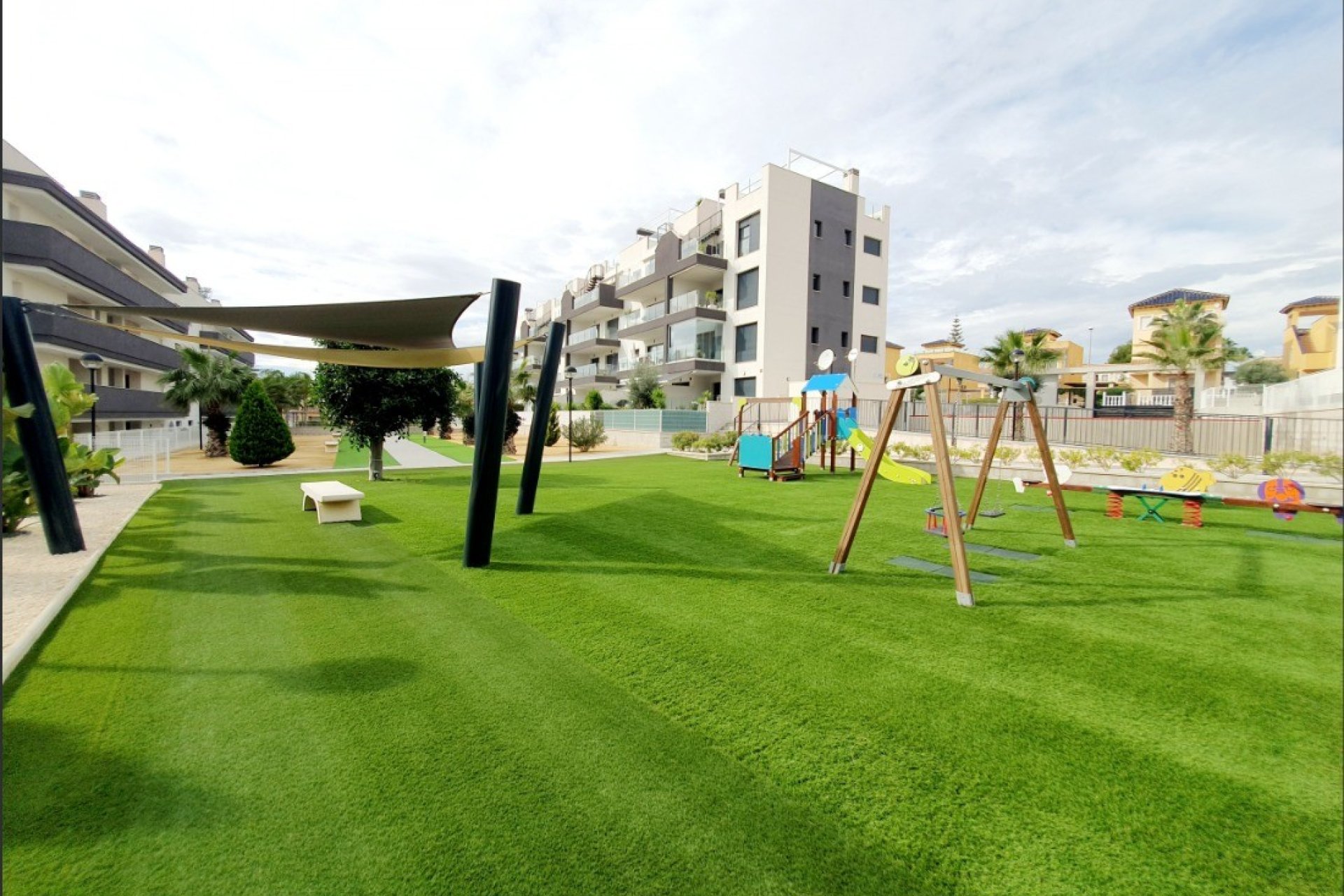 Resale - Apartment / flat - Orihuela Costa - Villamartín