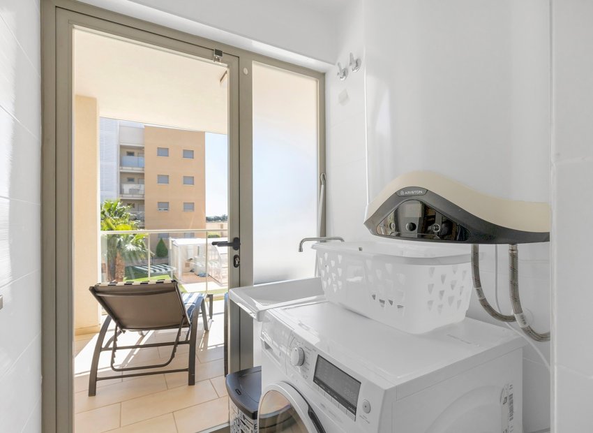 Resale - Apartment / flat - Orihuela Costa - Villamartín