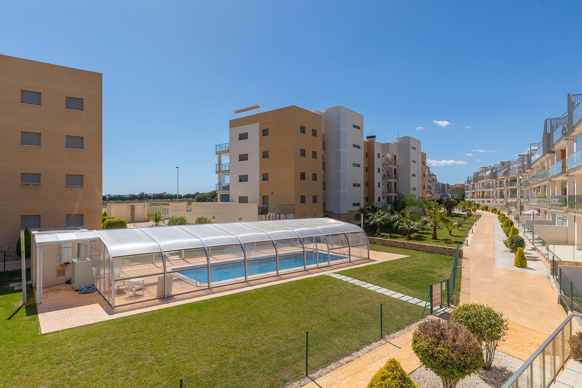 Resale - Apartment / flat - Orihuela Costa - Villamartín