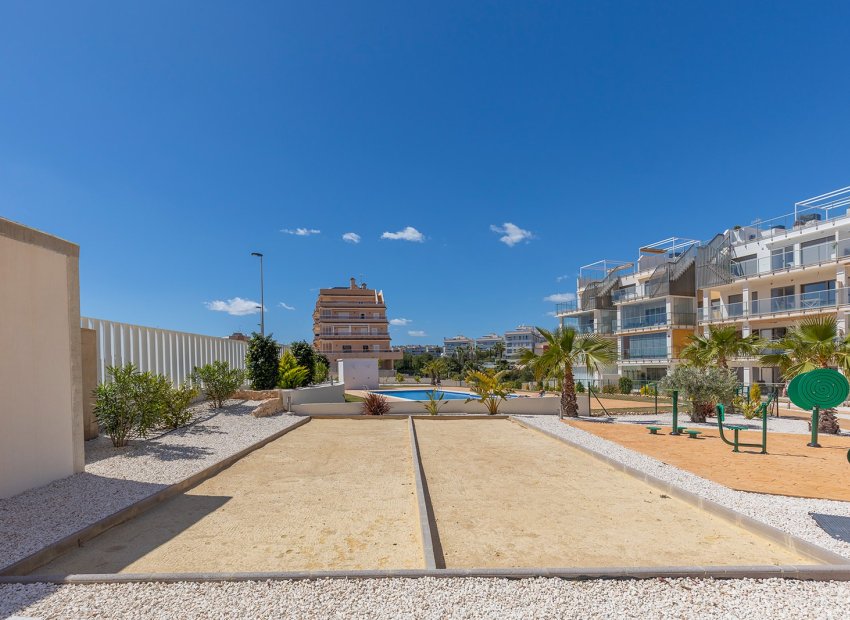 Resale - Apartment / flat - Orihuela Costa - Villamartín