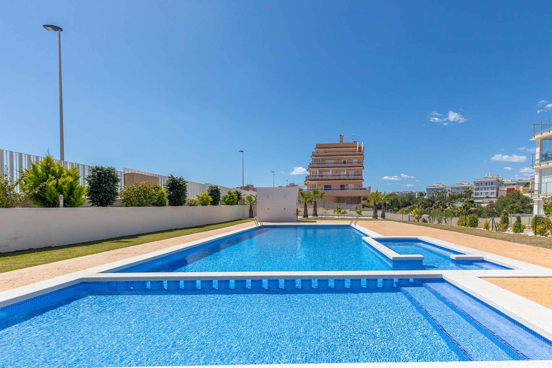 Resale - Apartment / flat - Orihuela Costa - Villamartín