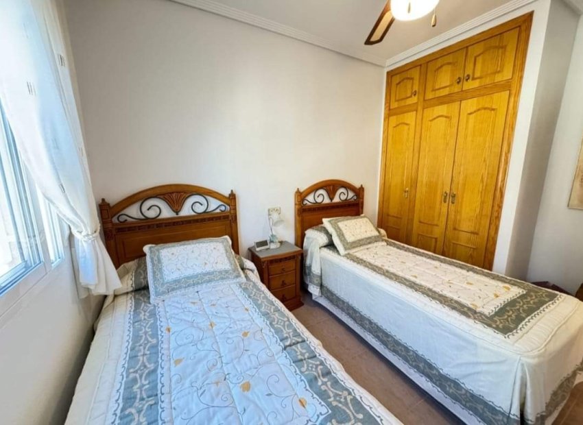 Resale - Apartment / flat - Orihuela Costa - Villamartín